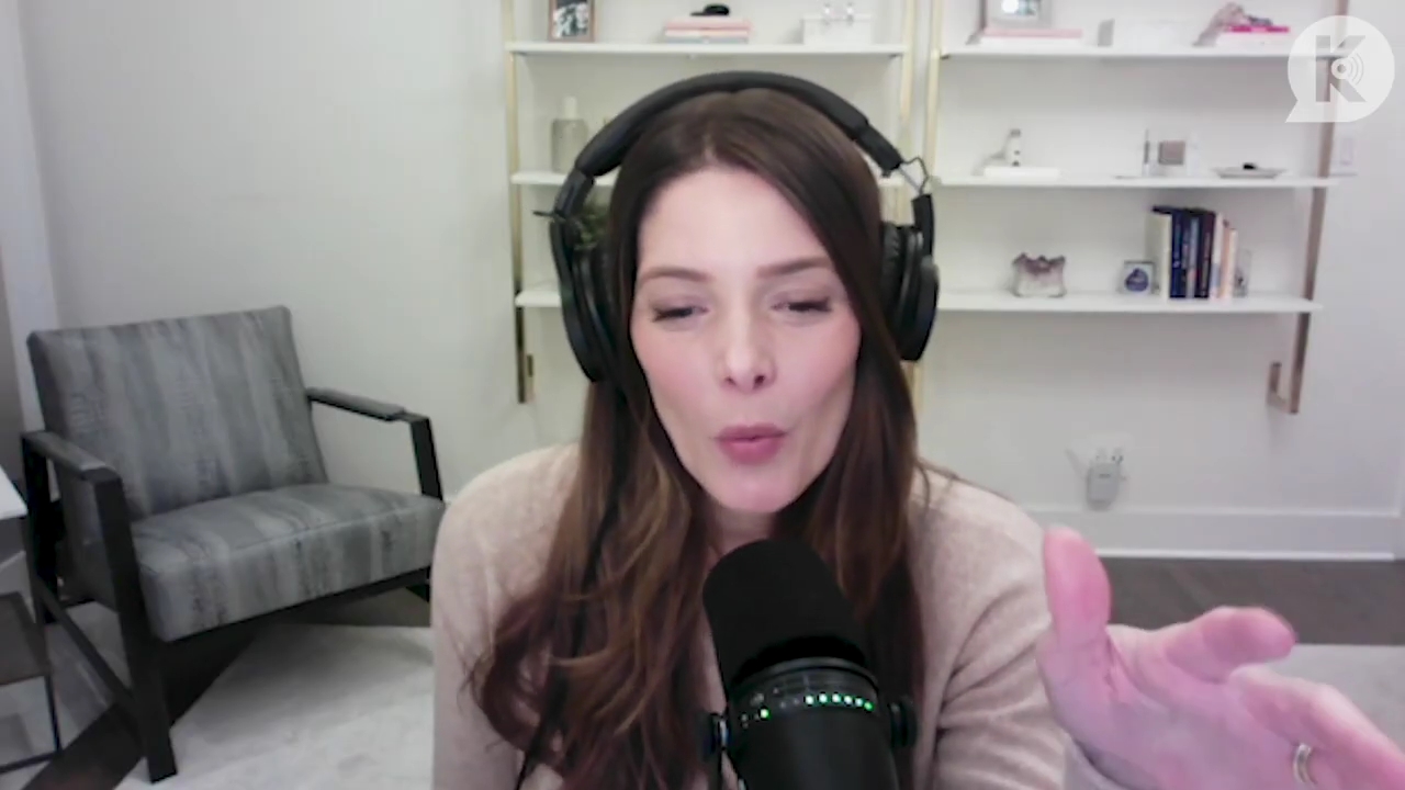 Ashley-Greene-dot-nl_TheTwilightEffect-Finale2MidnightSunandStorytellers2734.jpg Ashley-Greene-dot-nl_TheTwilightEffect-Finale2MidnightSunandStorytellers2734.jpg