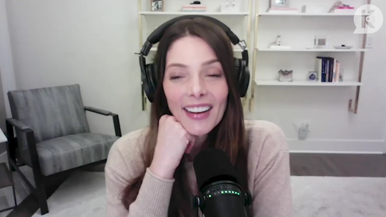 Ashley-Greene-dot-nl_TheTwilightEffect-Finale2MidnightSunandStorytellers2933.jpg