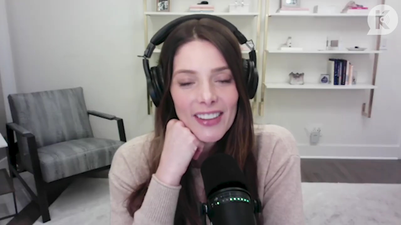 Ashley-Greene-dot-nl_TheTwilightEffect-Finale2MidnightSunandStorytellers2934.jpg