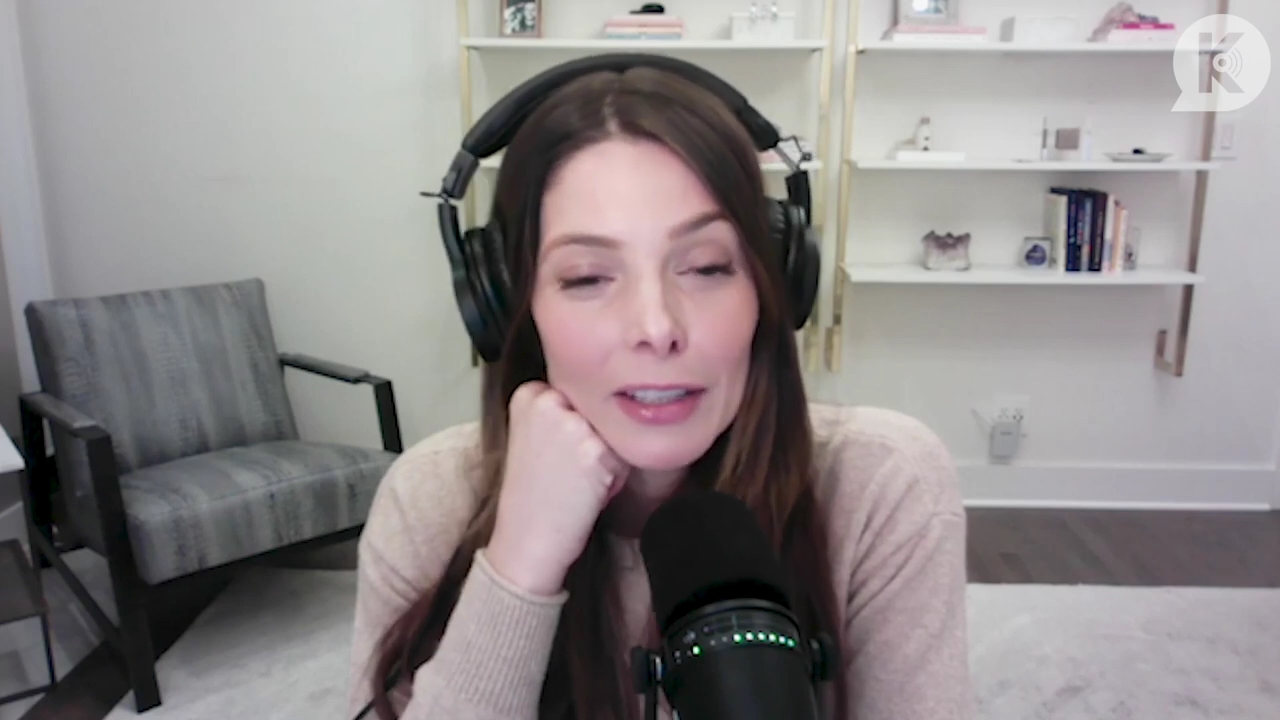 Ashley-Greene-dot-nl_TheTwilightEffect-Finale2MidnightSunandStorytellers3006.jpg Ashley-Greene-dot-nl_TheTwilightEffect-Finale2MidnightSunandStorytellers3006.jpg