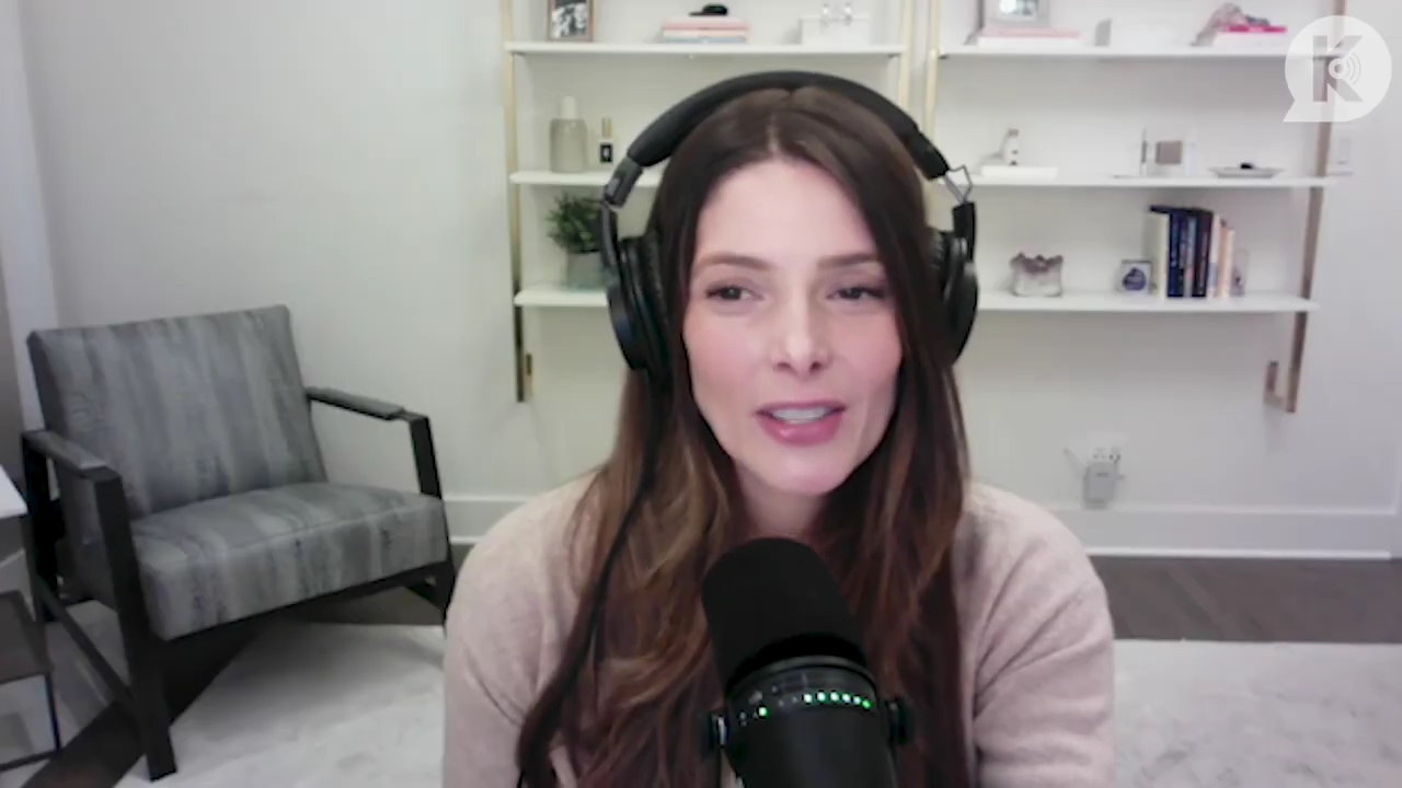 Ashley-Greene-dot-nl_TheTwilightEffect-Finale2MidnightSunandStorytellers3290.jpg
