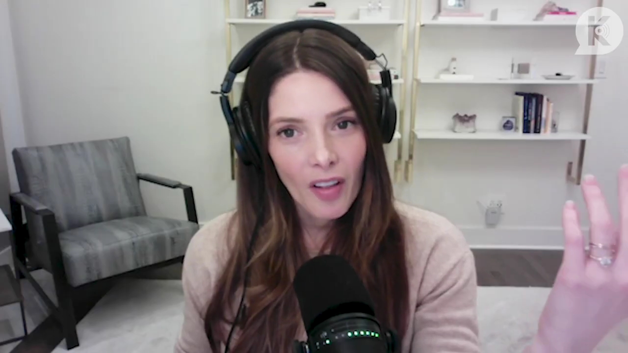 Ashley-Greene-dot-nl_TheTwilightEffect-Finale2MidnightSunandStorytellers3369.jpg