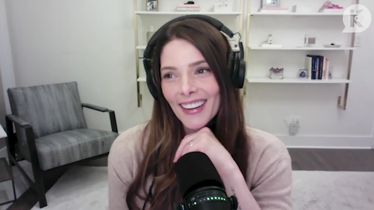 Ashley-Greene-dot-nl_TheTwilightEffect-Finale2MidnightSunandStorytellers3405.jpg Ashley-Greene-dot-nl_TheTwilightEffect-Finale2MidnightSunandStorytellers3405.jpg