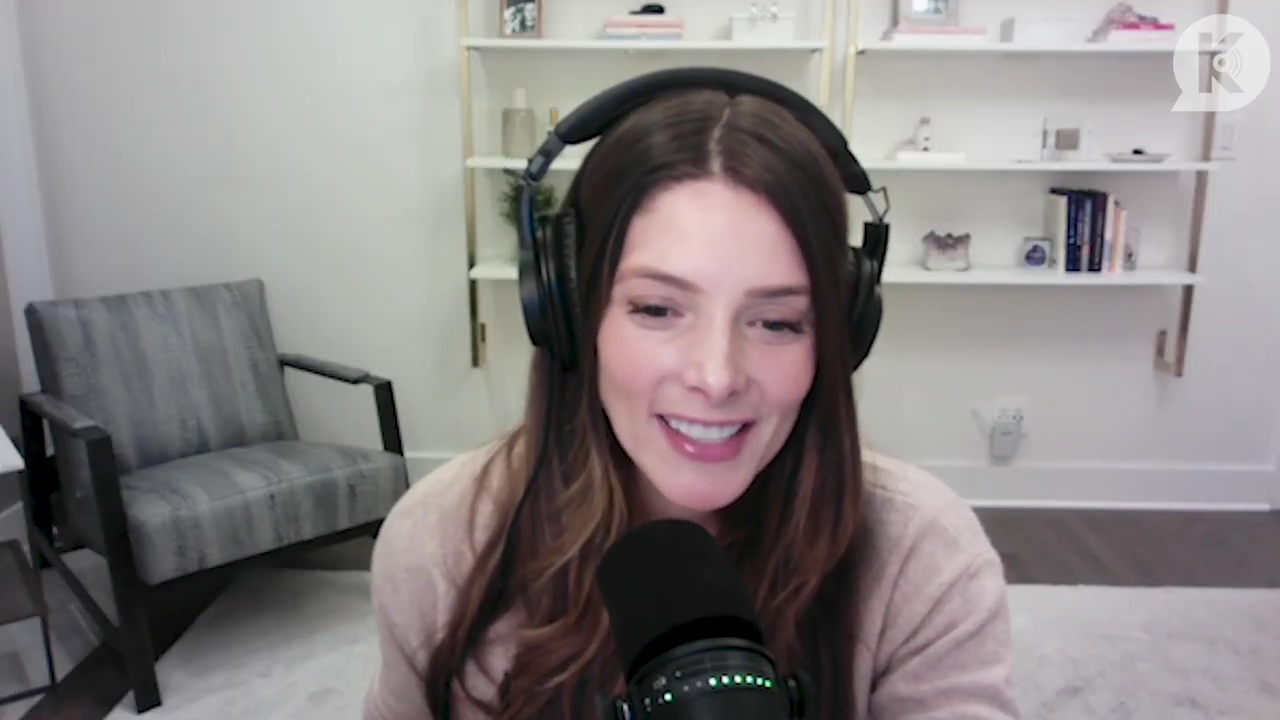 Ashley-Greene-dot-nl_TheTwilightEffect-Finale2MidnightSunandStorytellers3428.jpg