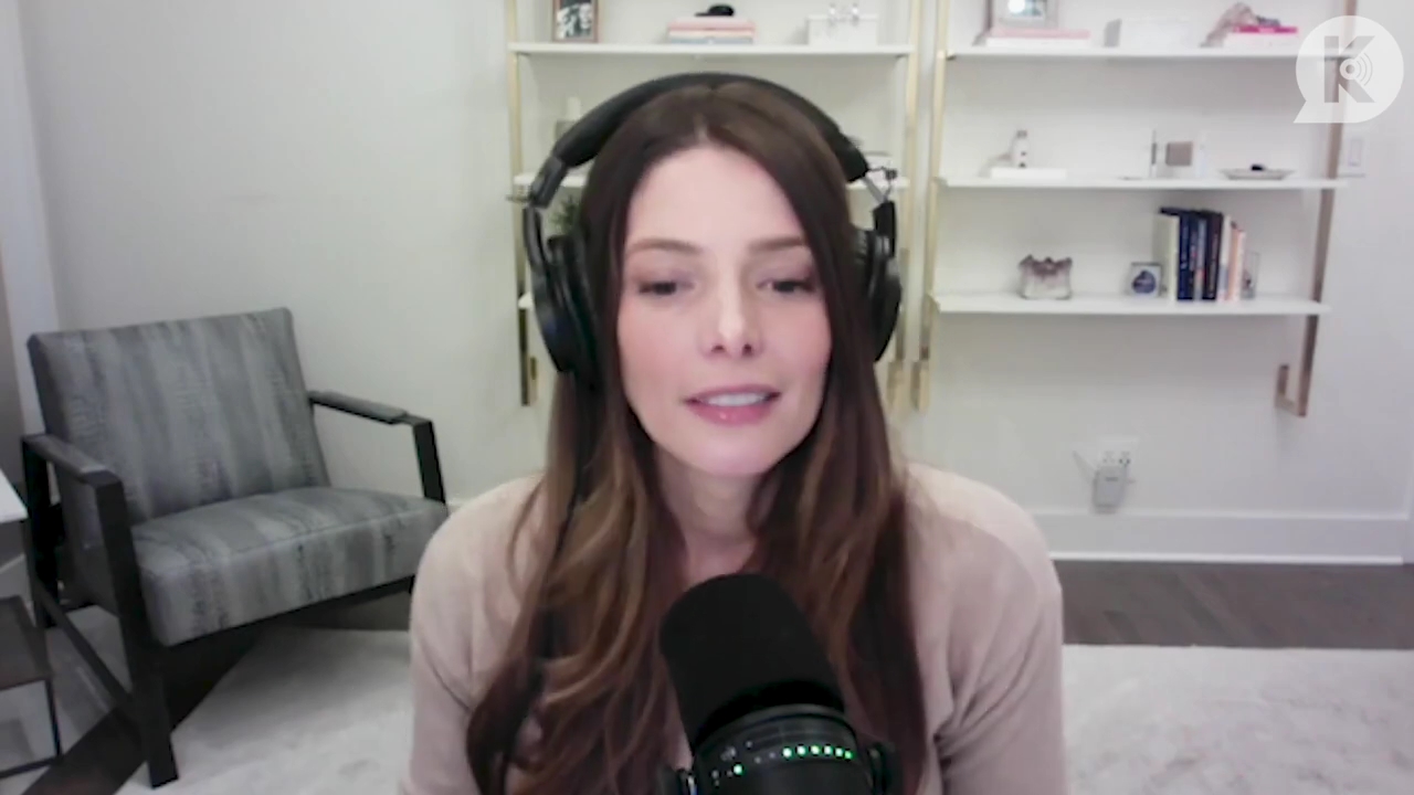 Ashley-Greene-dot-nl_TheTwilightEffect-Finale2MidnightSunandStorytellers3489.jpg