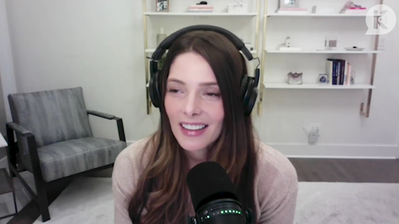 Ashley-Greene-dot-nl_TheTwilightEffect-Finale2MidnightSunandStorytellers3497.jpg