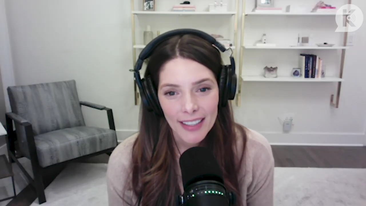 Ashley-Greene-dot-nl_TheTwilightEffect-Finale2MidnightSunandStorytellers3513.jpg