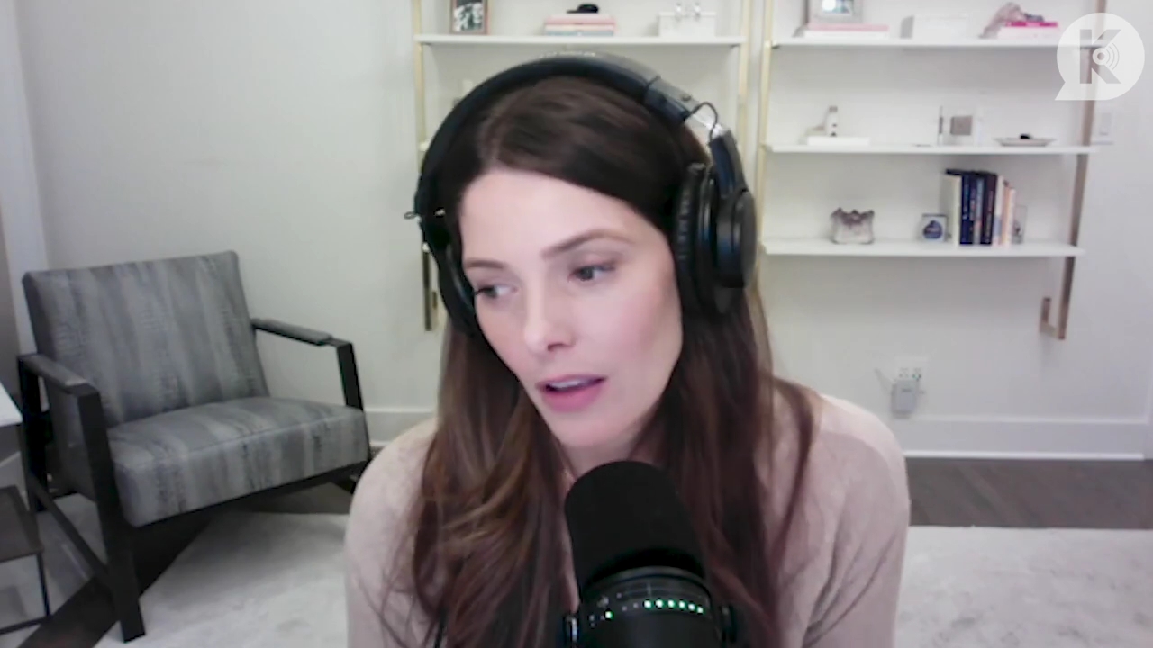 Ashley-Greene-dot-nl_TheTwilightEffect-Finale2MidnightSunandStorytellers3523.jpg