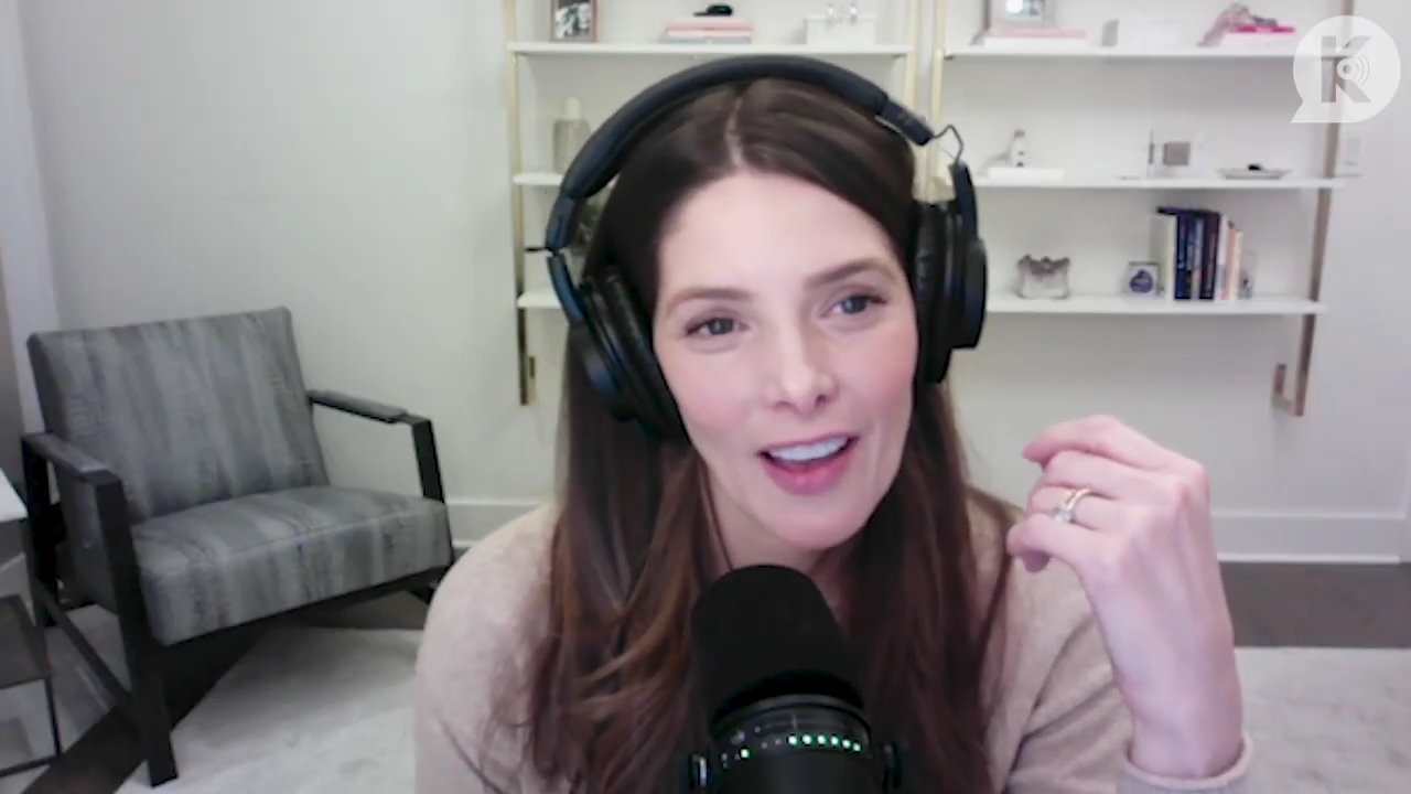 Ashley-Greene-dot-nl_TheTwilightEffect-Finale2MidnightSunandStorytellers3602.jpg