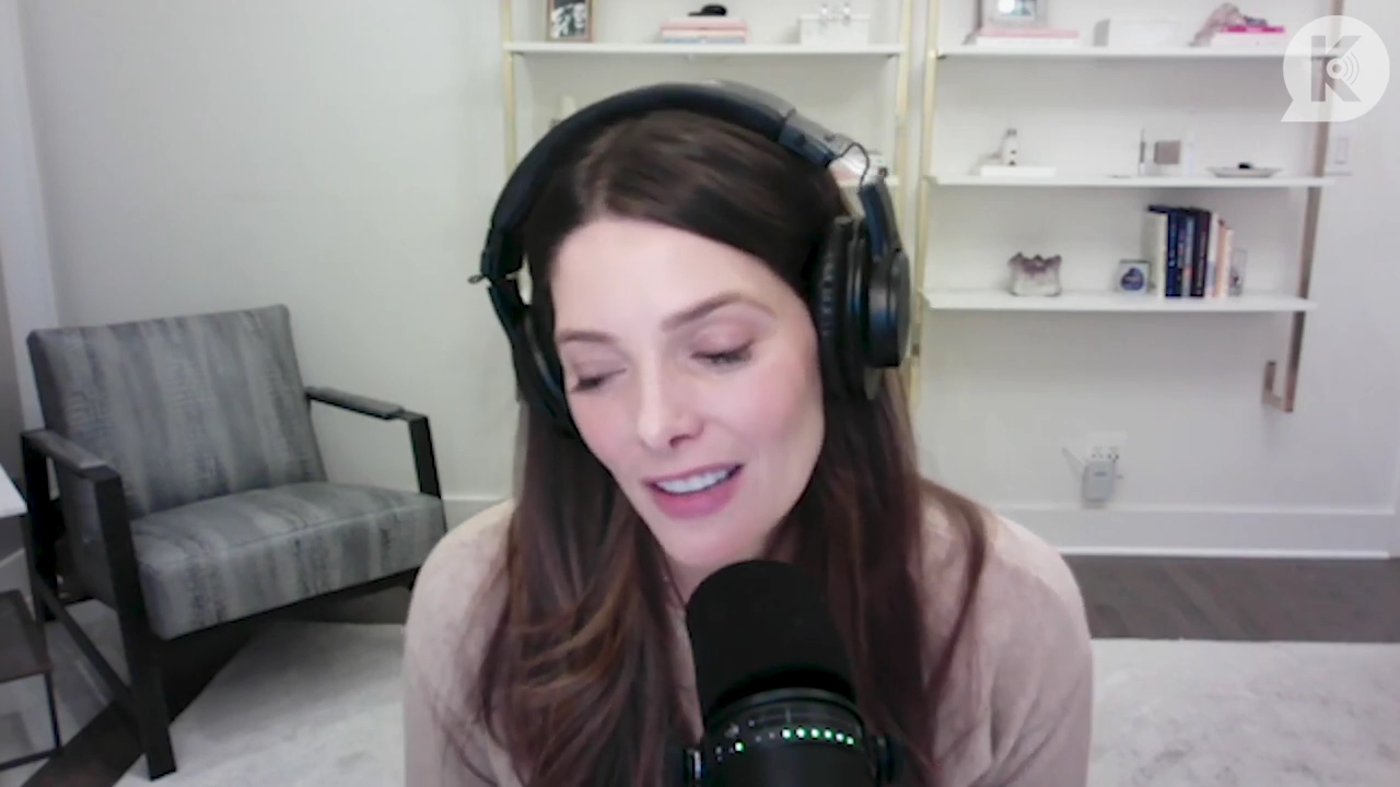 Ashley-Greene-dot-nl_TheTwilightEffect-Finale2MidnightSunandStorytellers3650.jpg