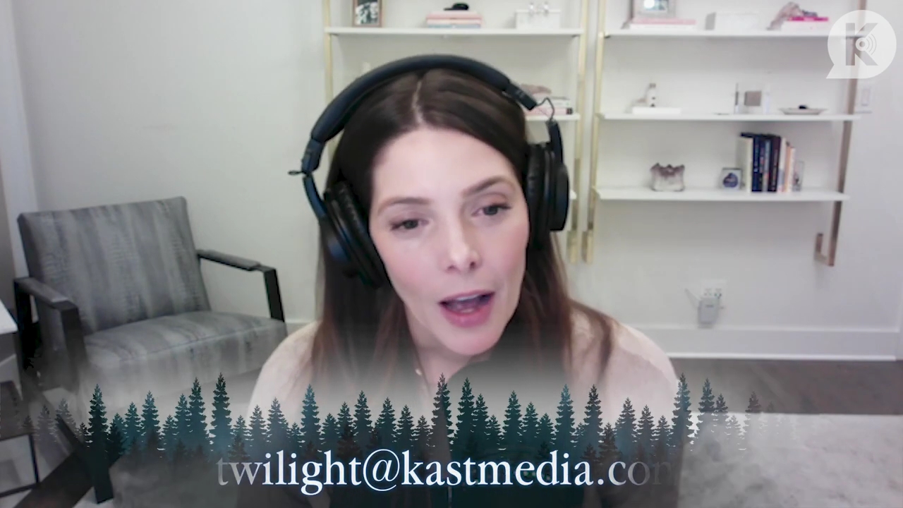 Ashley-Greene-dot-nl_TheTwilightEffect-Finale2MidnightSunandStorytellers3657.jpg