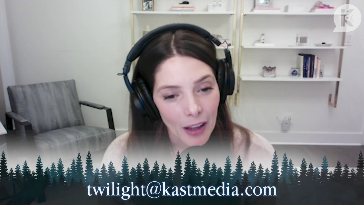 Ashley-Greene-dot-nl_TheTwilightEffect-Finale2MidnightSunandStorytellers3658.jpg