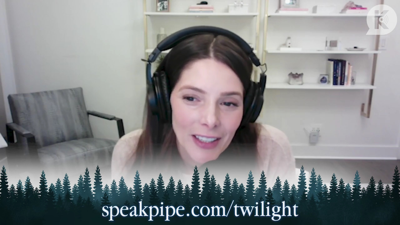 Ashley-Greene-dot-nl_TheTwilightEffect-Finale2MidnightSunandStorytellers3665.jpg