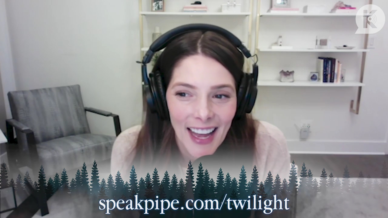 Ashley-Greene-dot-nl_TheTwilightEffect-Finale2MidnightSunandStorytellers3666.jpg