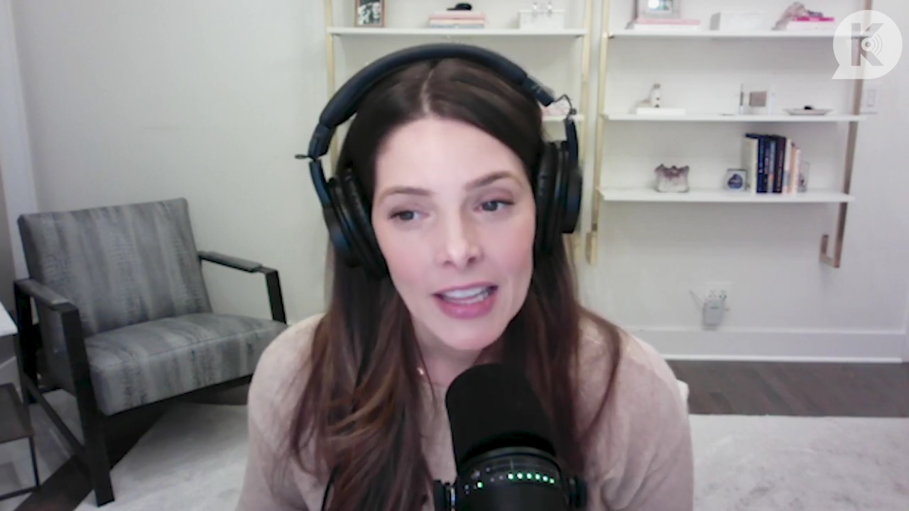 Ashley-Greene-dot-nl_TheTwilightEffect-Finale2MidnightSunandStorytellers3670.jpg