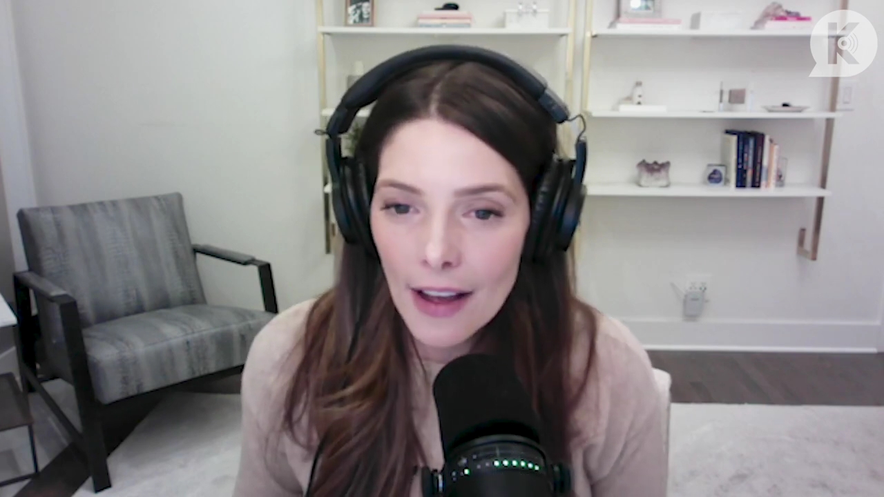 Ashley-Greene-dot-nl_TheTwilightEffect-Finale2MidnightSunandStorytellers3671.jpg