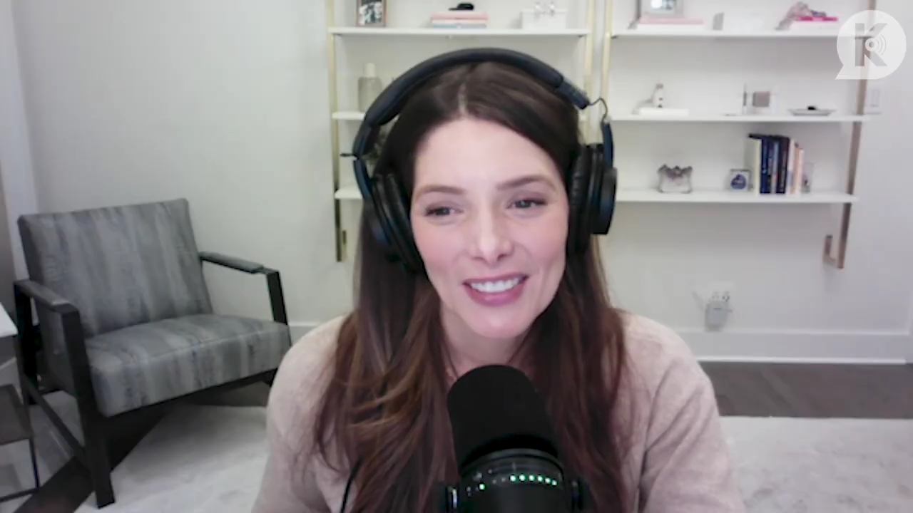 Ashley-Greene-dot-nl_TheTwilightEffect-Finale2MidnightSunandStorytellers3685.jpg