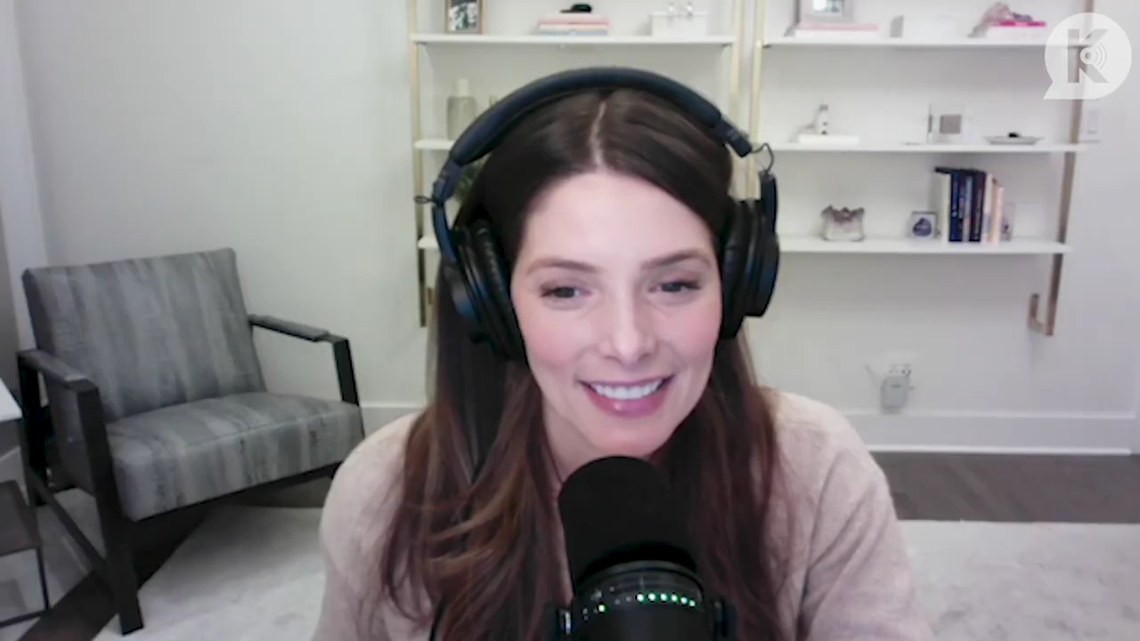 Ashley-Greene-dot-nl_TheTwilightEffect-Finale2MidnightSunandStorytellers3688.jpg