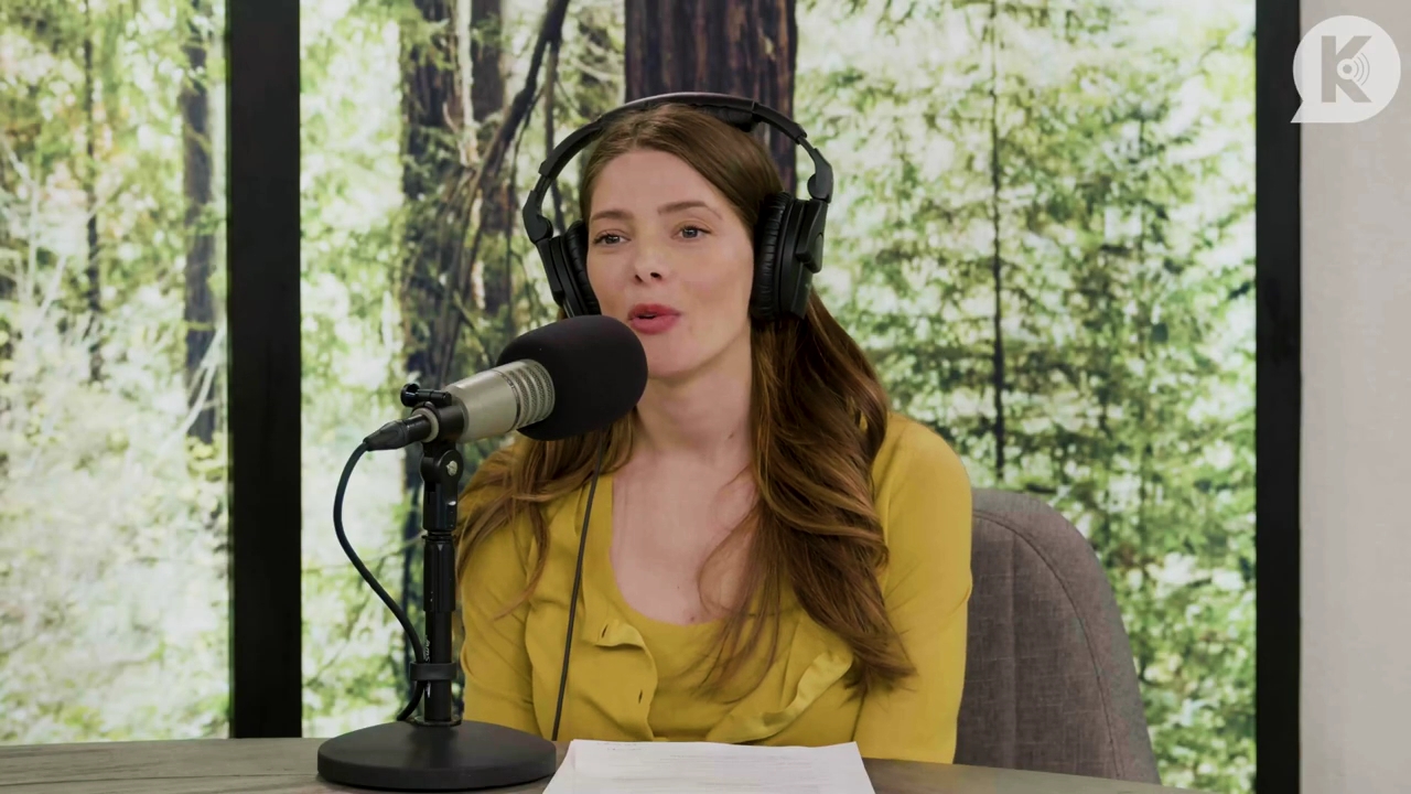 Ashley-Greene-dot-nl_TheTwilightEffect-Aflevering7NewMoonRewatchPart2of3-0017.jpg Ashley-Greene-dot-nl_TheTwilightEffect-Aflevering7NewMoonRewatchPart2of3-0017.jpg