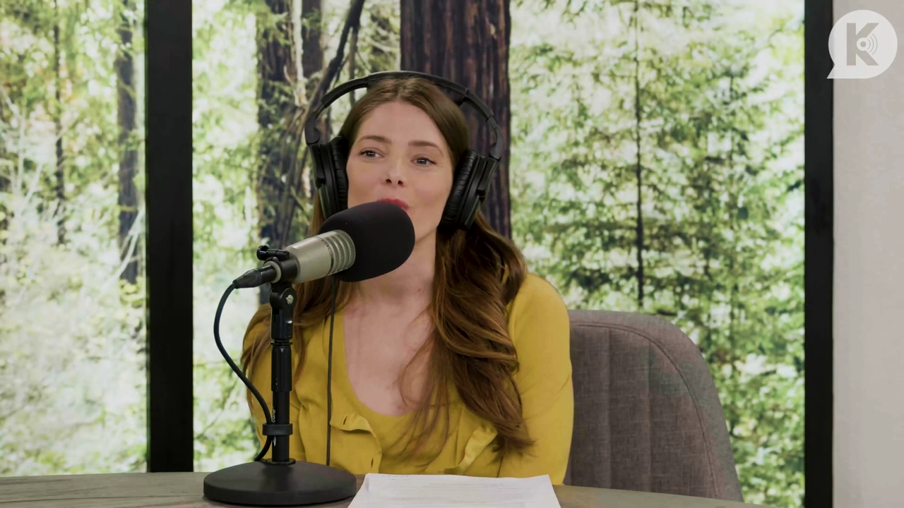 Ashley-Greene-dot-nl_TheTwilightEffect-Aflevering7NewMoonRewatchPart2of3-0018.jpg Ashley-Greene-dot-nl_TheTwilightEffect-Aflevering7NewMoonRewatchPart2of3-0018.jpg