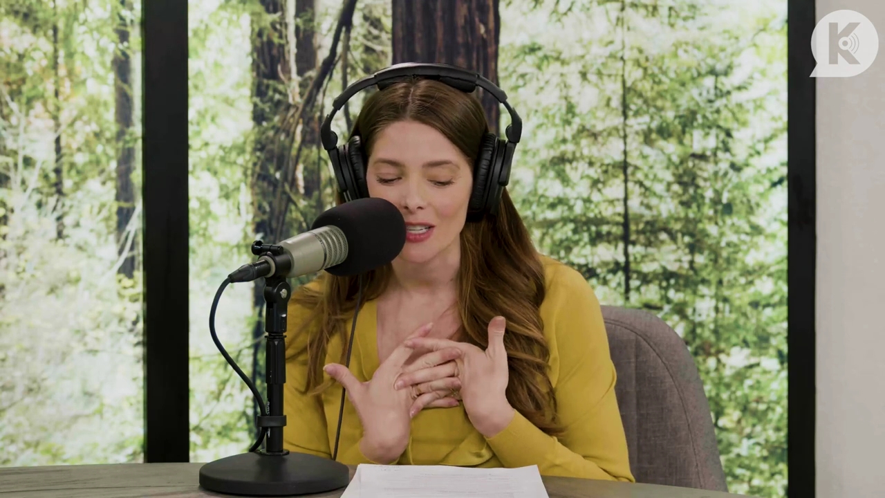 Ashley-Greene-dot-nl_TheTwilightEffect-Aflevering7NewMoonRewatchPart2of3-0037.jpg Ashley-Greene-dot-nl_TheTwilightEffect-Aflevering7NewMoonRewatchPart2of3-0037.jpg