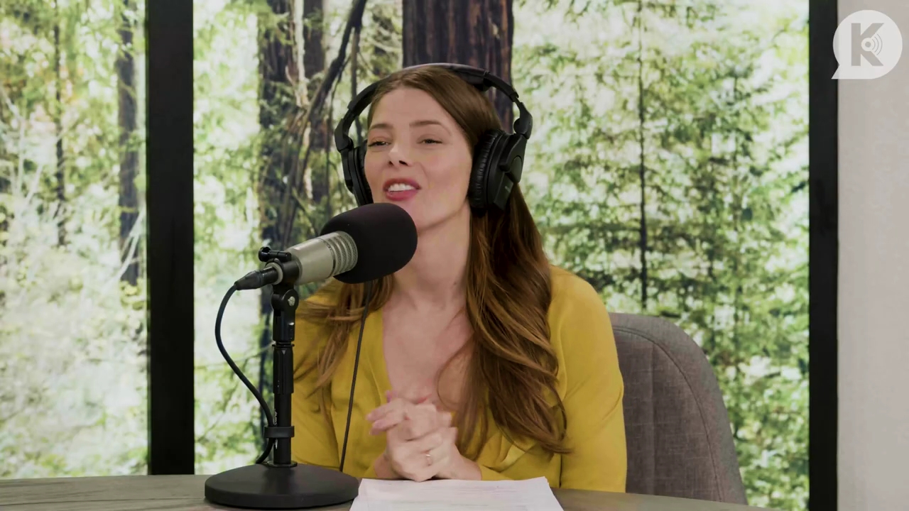 Ashley-Greene-dot-nl_TheTwilightEffect-Aflevering7NewMoonRewatchPart2of3-0042.jpg Ashley-Greene-dot-nl_TheTwilightEffect-Aflevering7NewMoonRewatchPart2of3-0042.jpg