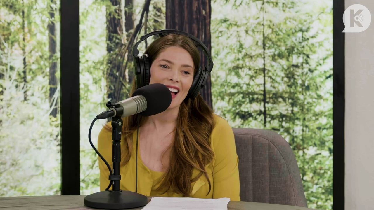 Ashley-Greene-dot-nl_TheTwilightEffect-Aflevering7NewMoonRewatchPart2of3-0106.jpg Ashley-Greene-dot-nl_TheTwilightEffect-Aflevering7NewMoonRewatchPart2of3-0106.jpg