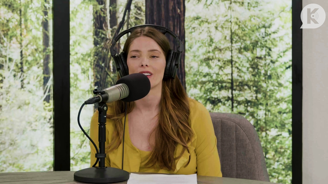 Ashley-Greene-dot-nl_TheTwilightEffect-Aflevering7NewMoonRewatchPart2of3-0112.jpg Ashley-Greene-dot-nl_TheTwilightEffect-Aflevering7NewMoonRewatchPart2of3-0112.jpg