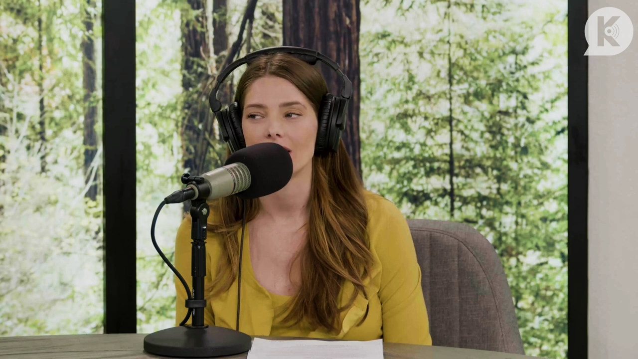 Ashley-Greene-dot-nl_TheTwilightEffect-Aflevering7NewMoonRewatchPart2of3-0113.jpg Ashley-Greene-dot-nl_TheTwilightEffect-Aflevering7NewMoonRewatchPart2of3-0113.jpg