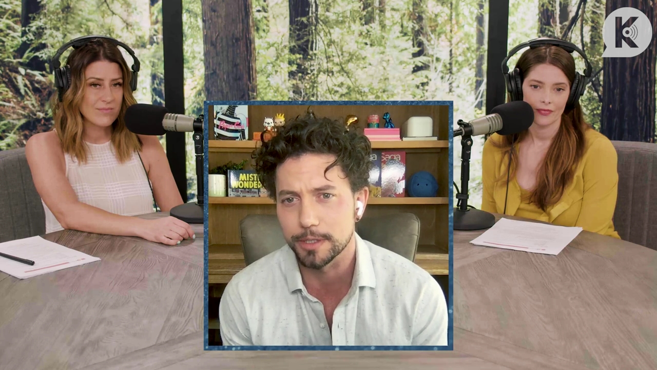 Ashley-Greene-dot-nl_TheTwilightEffect-Aflevering7NewMoonRewatchPart2of3-0215.jpg Ashley-Greene-dot-nl_TheTwilightEffect-Aflevering7NewMoonRewatchPart2of3-0215.jpg