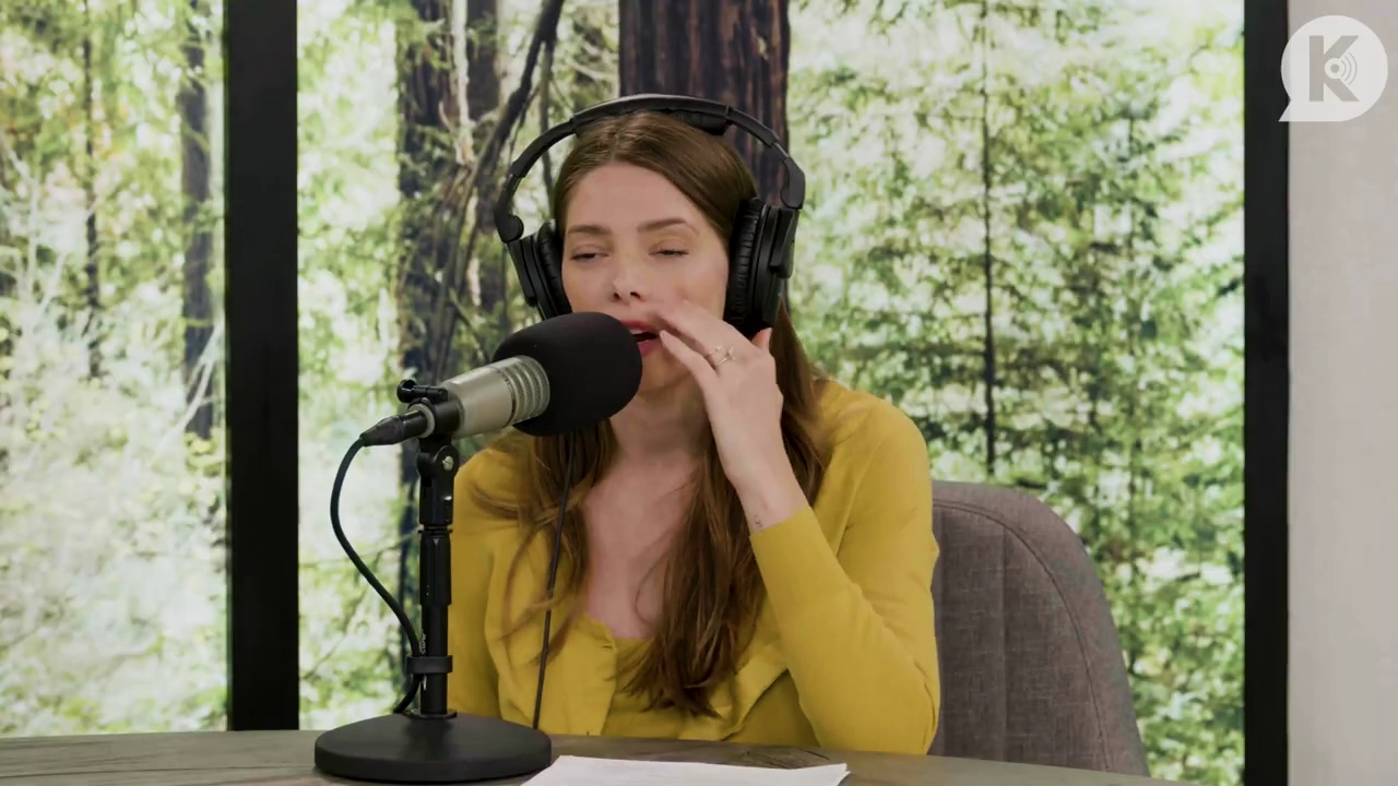 Ashley-Greene-dot-nl_TheTwilightEffect-Aflevering7NewMoonRewatchPart2of3-0409.jpg Ashley-Greene-dot-nl_TheTwilightEffect-Aflevering7NewMoonRewatchPart2of3-0409.jpg