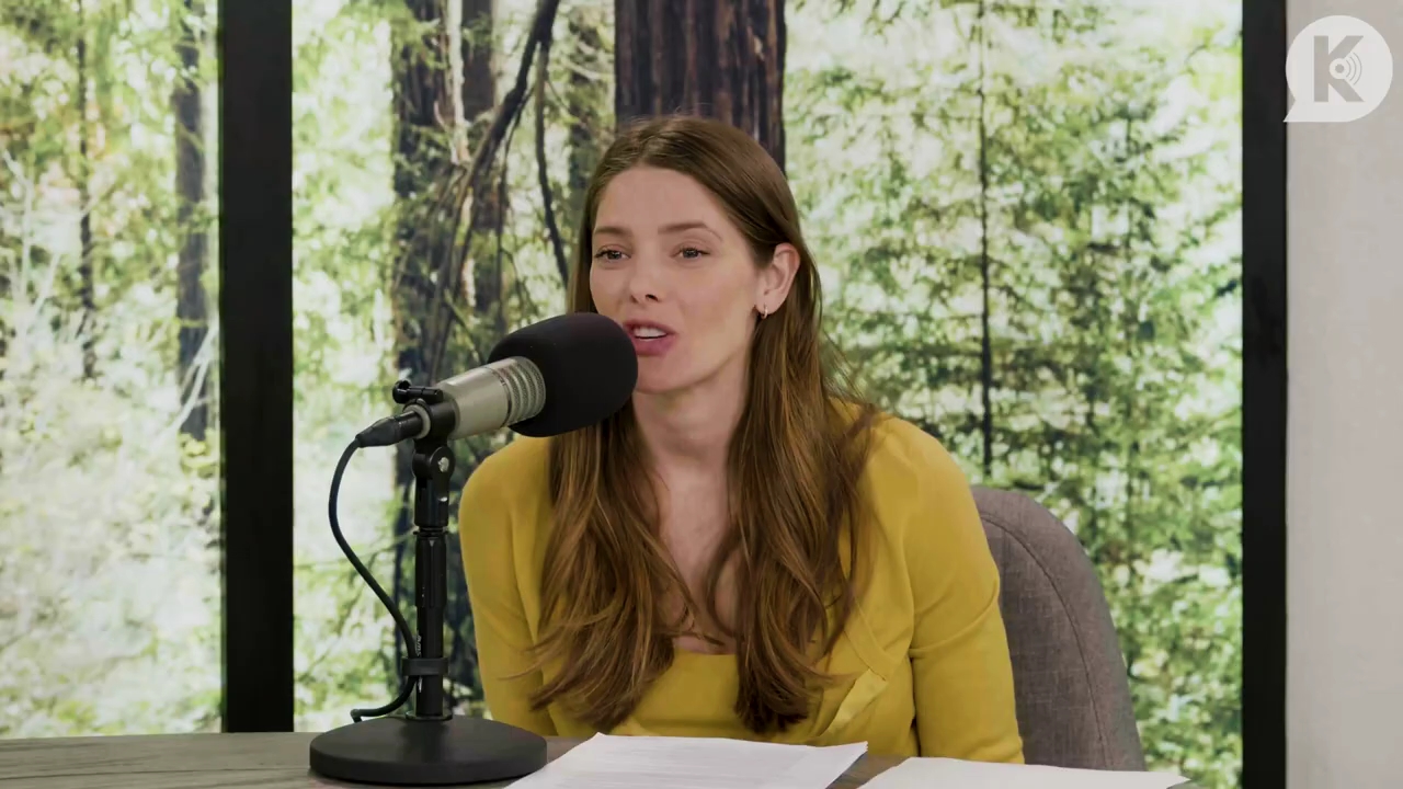 Ashley-Greene-dot-nl_TheTwilightEffect-Aflevering7NewMoonRewatchPart2of3-0976.jpg Ashley-Greene-dot-nl_TheTwilightEffect-Aflevering7NewMoonRewatchPart2of3-0976.jpg