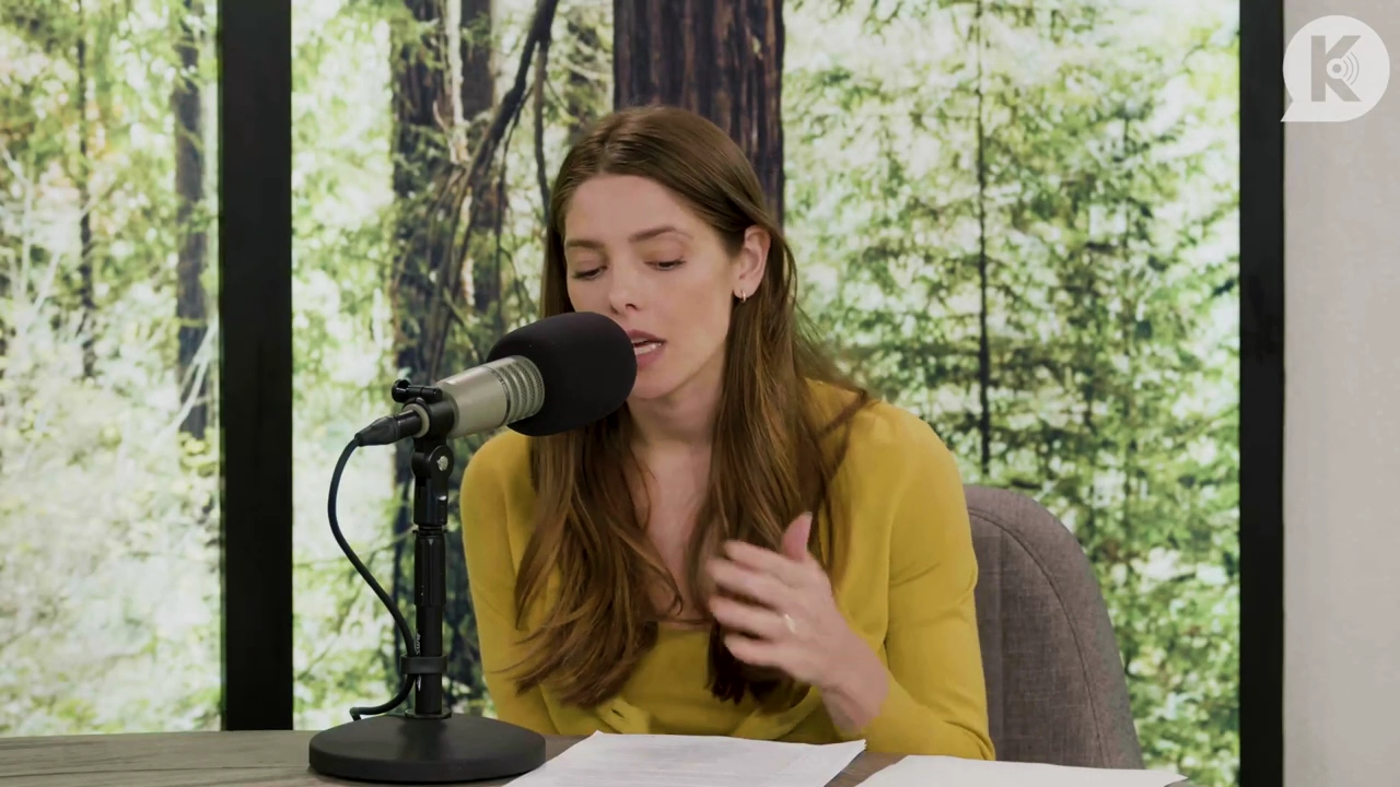 Ashley-Greene-dot-nl_TheTwilightEffect-Aflevering7NewMoonRewatchPart2of3-1001.jpg Ashley-Greene-dot-nl_TheTwilightEffect-Aflevering7NewMoonRewatchPart2of3-1001.jpg