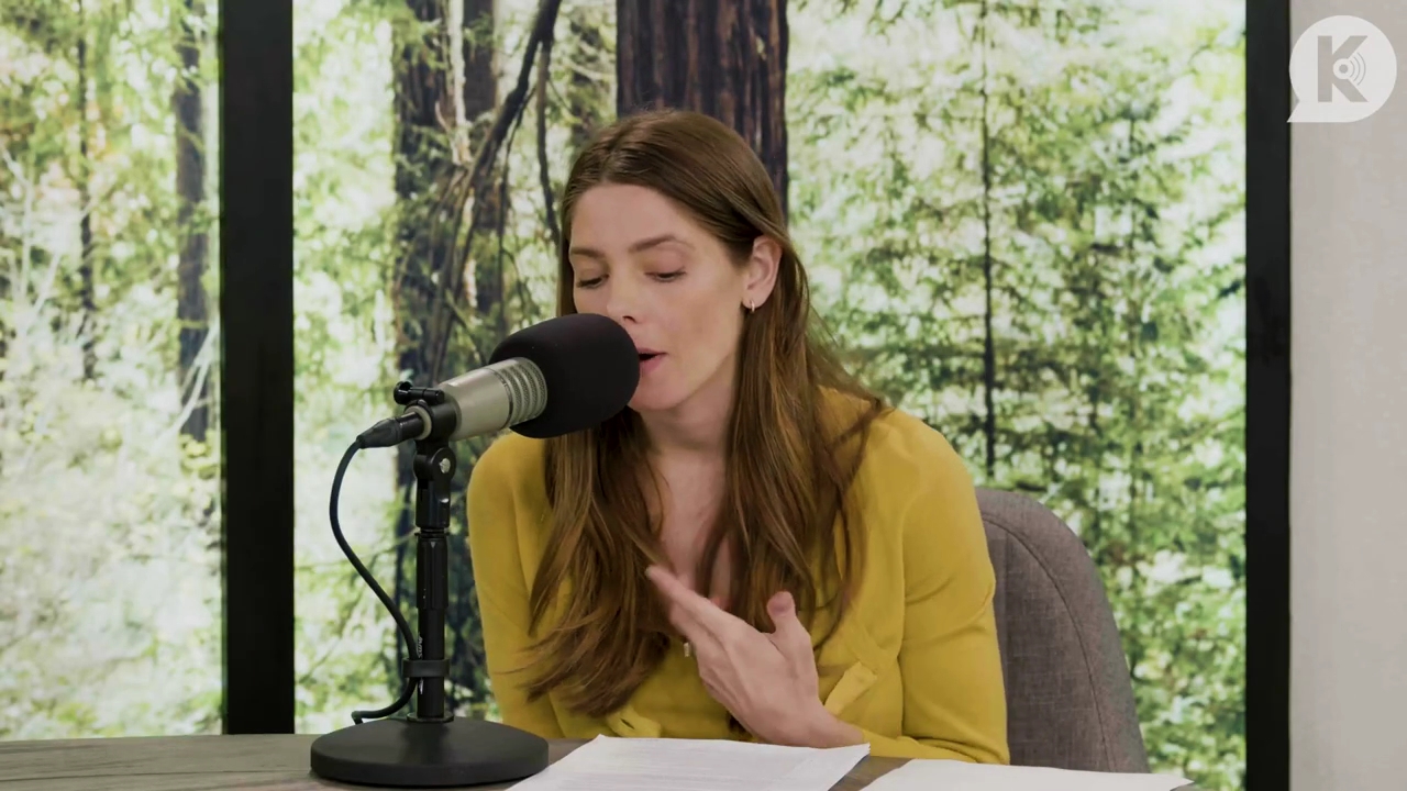 Ashley-Greene-dot-nl_TheTwilightEffect-Aflevering7NewMoonRewatchPart2of3-1002.jpg Ashley-Greene-dot-nl_TheTwilightEffect-Aflevering7NewMoonRewatchPart2of3-1002.jpg