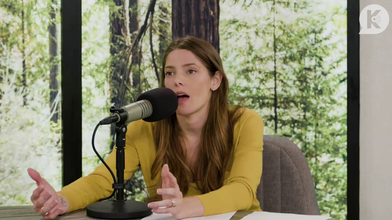 Ashley-Greene-dot-nl_TheTwilightEffect-Aflevering7NewMoonRewatchPart2of3-1165.jpg Ashley-Greene-dot-nl_TheTwilightEffect-Aflevering7NewMoonRewatchPart2of3-1165.jpg