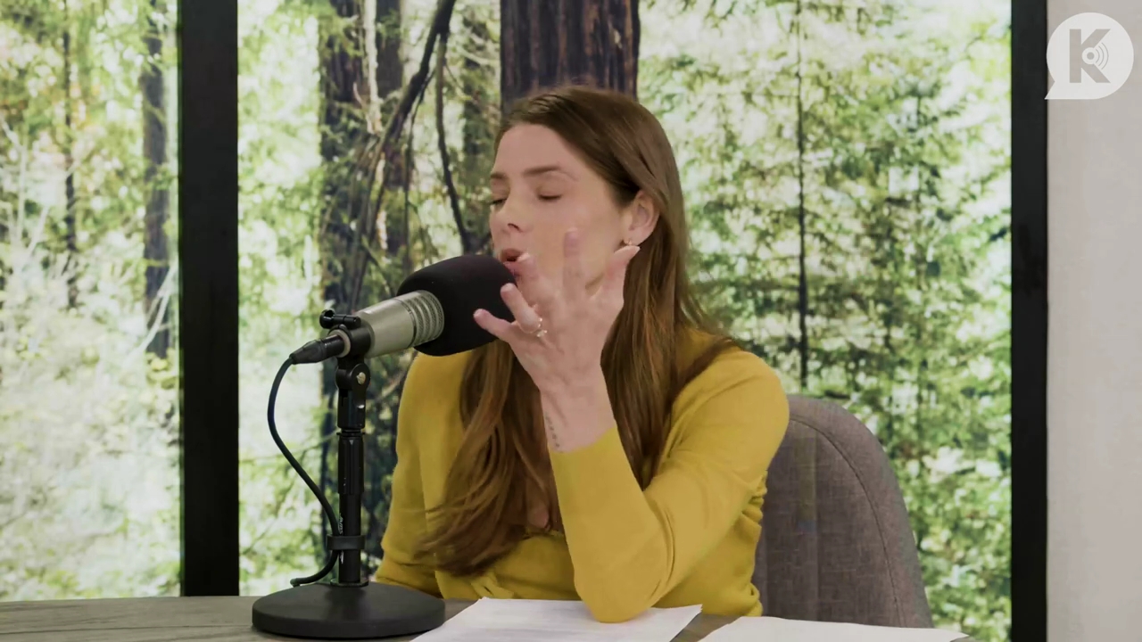 Ashley-Greene-dot-nl_TheTwilightEffect-Aflevering7NewMoonRewatchPart2of3-1174.jpg Ashley-Greene-dot-nl_TheTwilightEffect-Aflevering7NewMoonRewatchPart2of3-1174.jpg