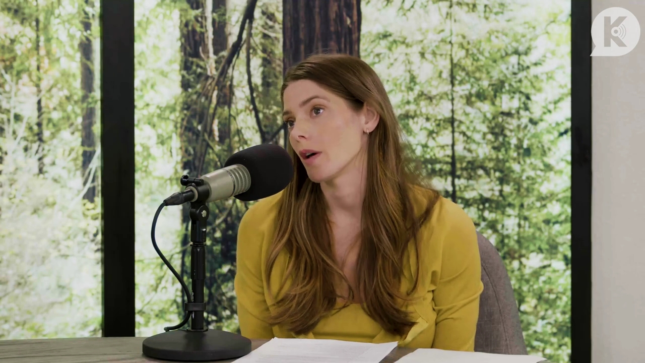 Ashley-Greene-dot-nl_TheTwilightEffect-Aflevering7NewMoonRewatchPart2of3-1220.jpg Ashley-Greene-dot-nl_TheTwilightEffect-Aflevering7NewMoonRewatchPart2of3-1220.jpg