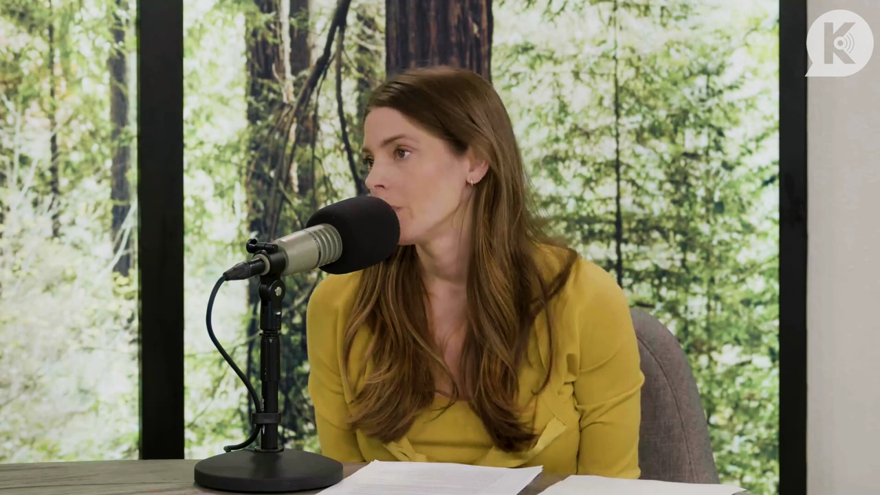 Ashley-Greene-dot-nl_TheTwilightEffect-Aflevering7NewMoonRewatchPart2of3-1221.jpg Ashley-Greene-dot-nl_TheTwilightEffect-Aflevering7NewMoonRewatchPart2of3-1221.jpg