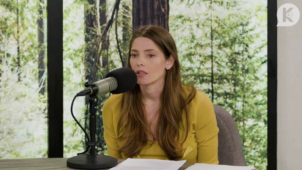 Ashley-Greene-dot-nl_TheTwilightEffect-Aflevering7NewMoonRewatchPart2of3-1231.jpg Ashley-Greene-dot-nl_TheTwilightEffect-Aflevering7NewMoonRewatchPart2of3-1231.jpg