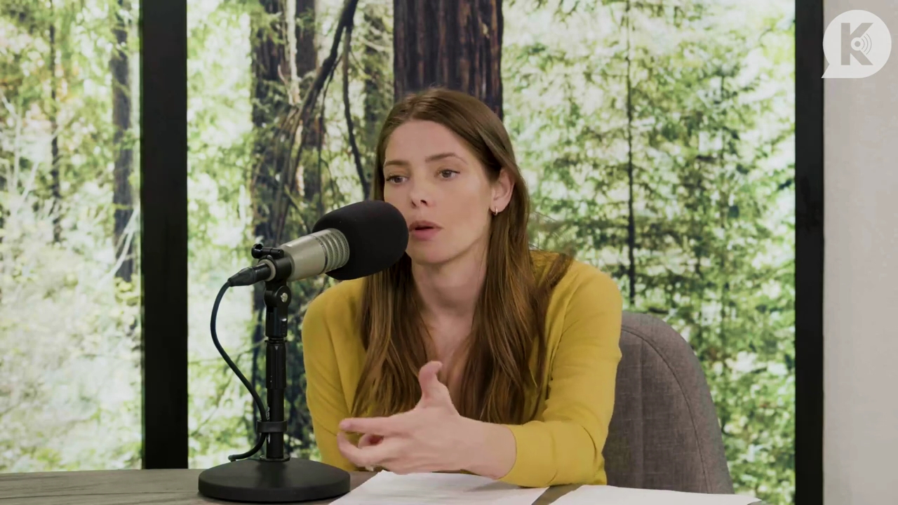 Ashley-Greene-dot-nl_TheTwilightEffect-Aflevering7NewMoonRewatchPart2of3-1239.jpg Ashley-Greene-dot-nl_TheTwilightEffect-Aflevering7NewMoonRewatchPart2of3-1239.jpg