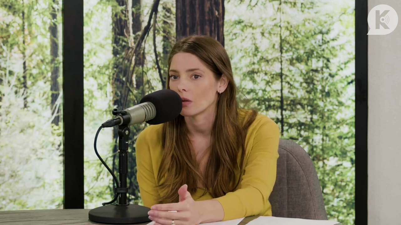 Ashley-Greene-dot-nl_TheTwilightEffect-Aflevering7NewMoonRewatchPart2of3-1246.jpg Ashley-Greene-dot-nl_TheTwilightEffect-Aflevering7NewMoonRewatchPart2of3-1246.jpg