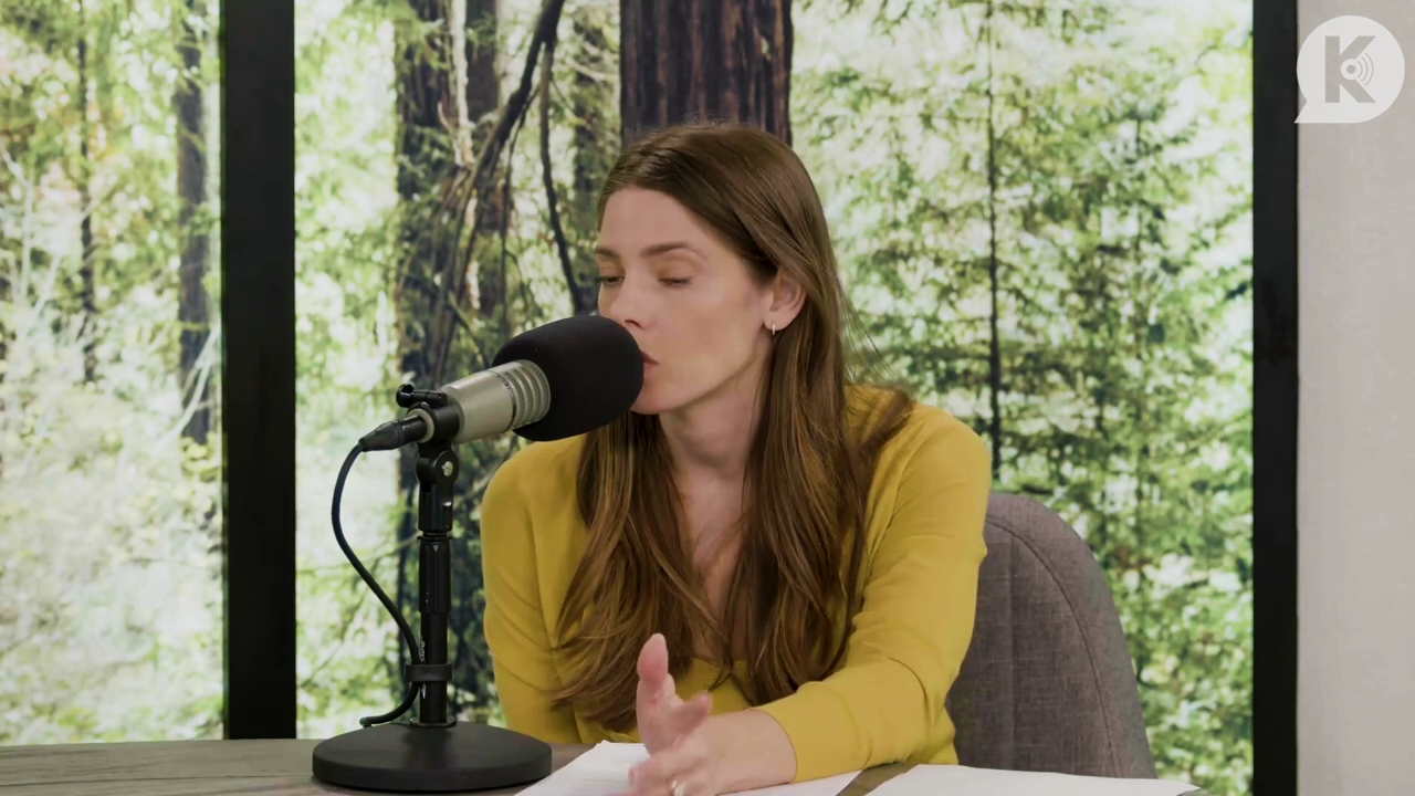 Ashley-Greene-dot-nl_TheTwilightEffect-Aflevering7NewMoonRewatchPart2of3-1249.jpg Ashley-Greene-dot-nl_TheTwilightEffect-Aflevering7NewMoonRewatchPart2of3-1249.jpg