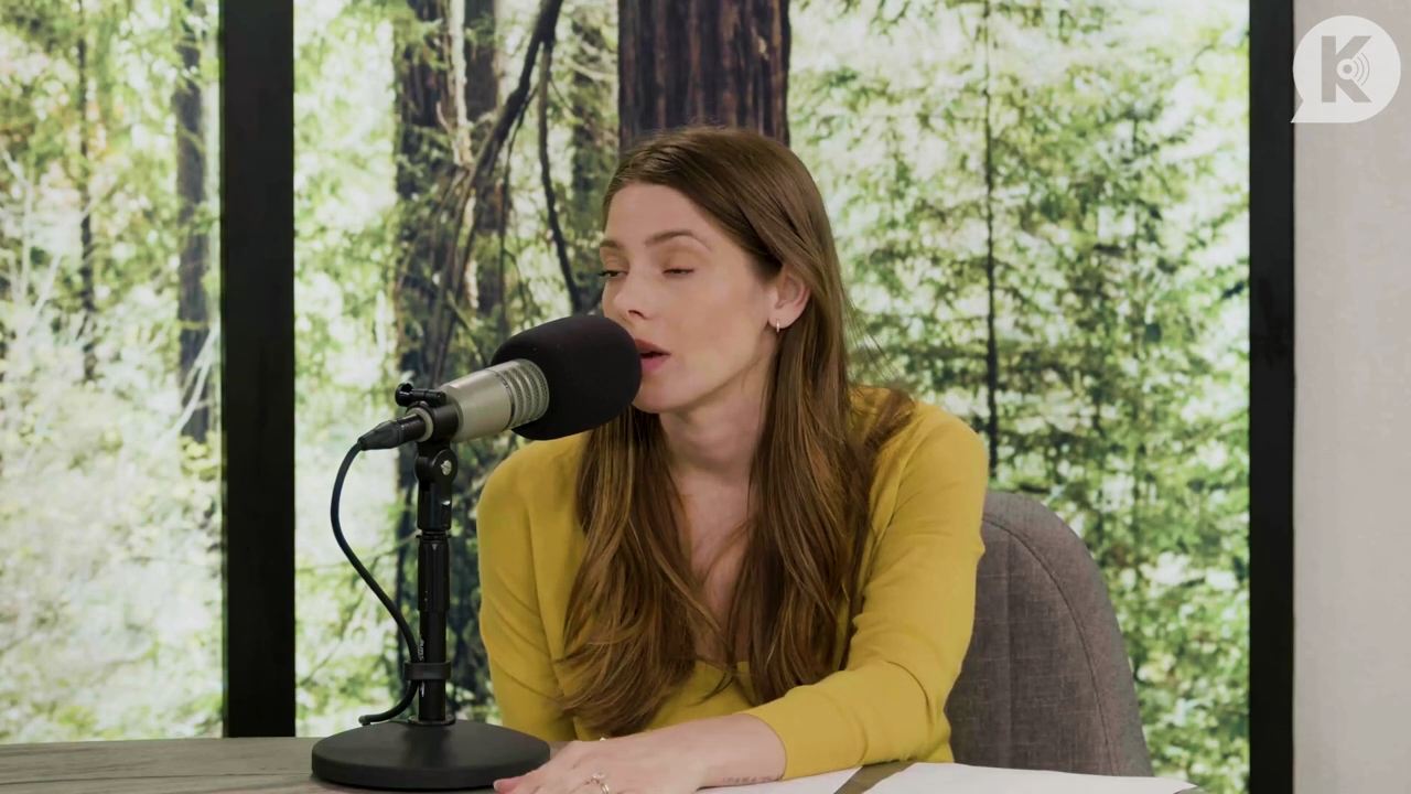 Ashley-Greene-dot-nl_TheTwilightEffect-Aflevering7NewMoonRewatchPart2of3-1254.jpg Ashley-Greene-dot-nl_TheTwilightEffect-Aflevering7NewMoonRewatchPart2of3-1254.jpg