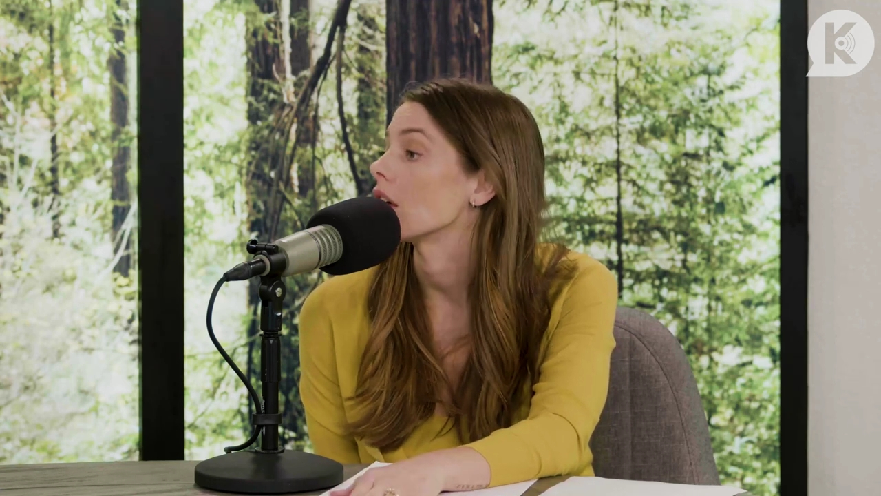 Ashley-Greene-dot-nl_TheTwilightEffect-Aflevering7NewMoonRewatchPart2of3-1260.jpg Ashley-Greene-dot-nl_TheTwilightEffect-Aflevering7NewMoonRewatchPart2of3-1260.jpg