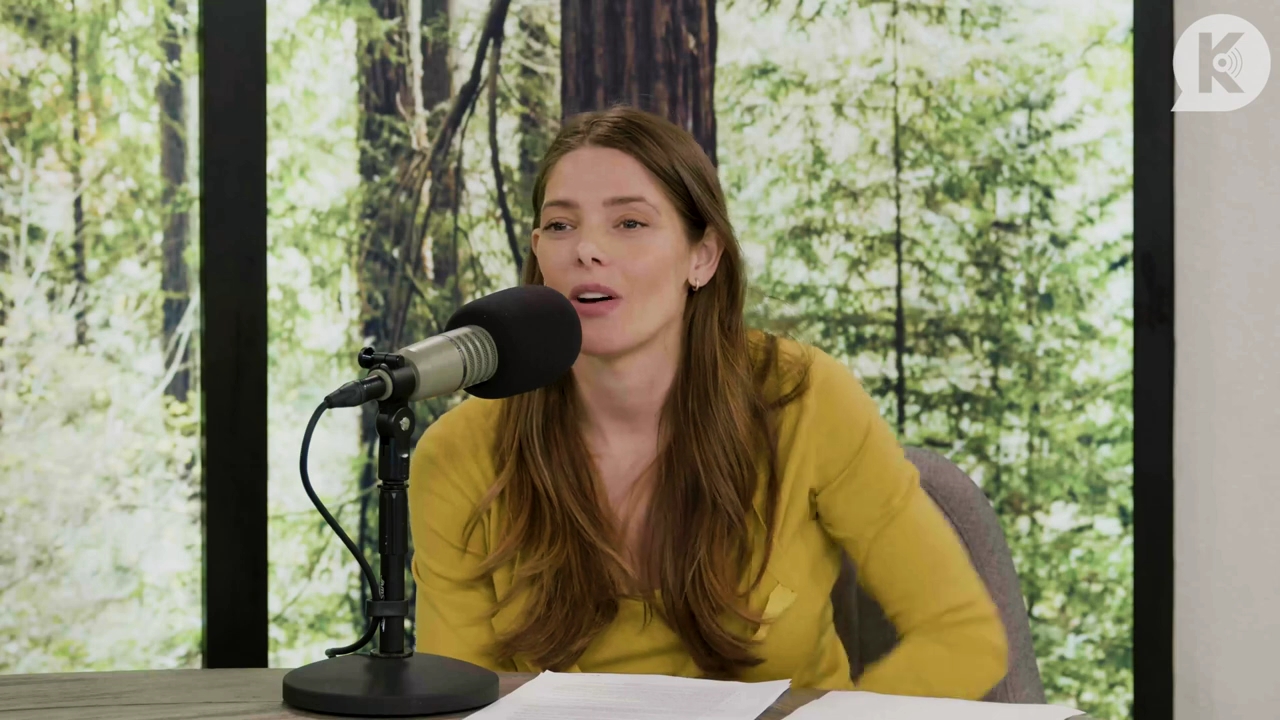 Ashley-Greene-dot-nl_TheTwilightEffect-Aflevering7NewMoonRewatchPart2of3-1315.jpg Ashley-Greene-dot-nl_TheTwilightEffect-Aflevering7NewMoonRewatchPart2of3-1315.jpg