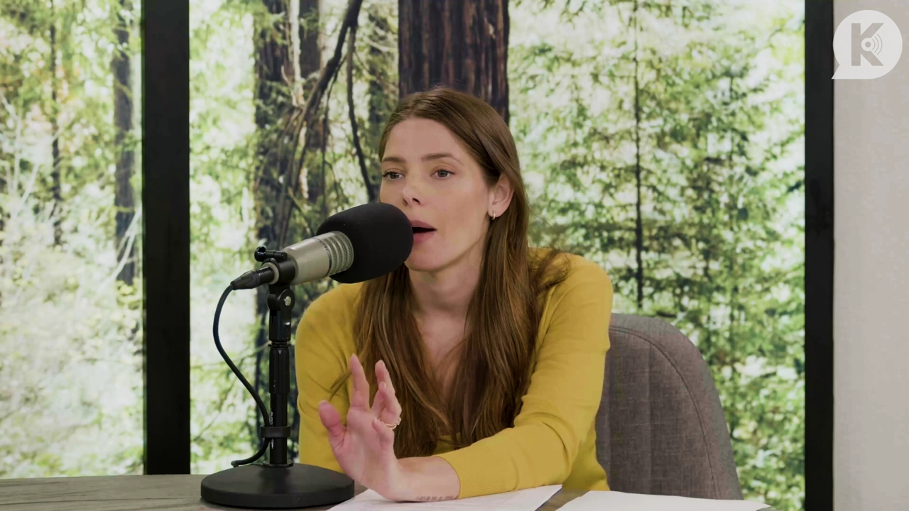 Ashley-Greene-dot-nl_TheTwilightEffect-Aflevering7NewMoonRewatchPart2of3-1320.jpg Ashley-Greene-dot-nl_TheTwilightEffect-Aflevering7NewMoonRewatchPart2of3-1320.jpg