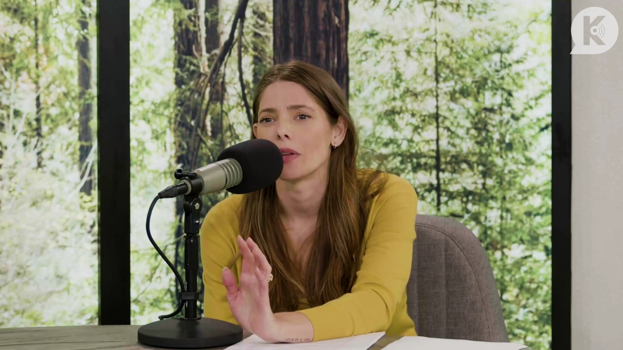 Ashley-Greene-dot-nl_TheTwilightEffect-Aflevering7NewMoonRewatchPart2of3-1322.jpg Ashley-Greene-dot-nl_TheTwilightEffect-Aflevering7NewMoonRewatchPart2of3-1322.jpg