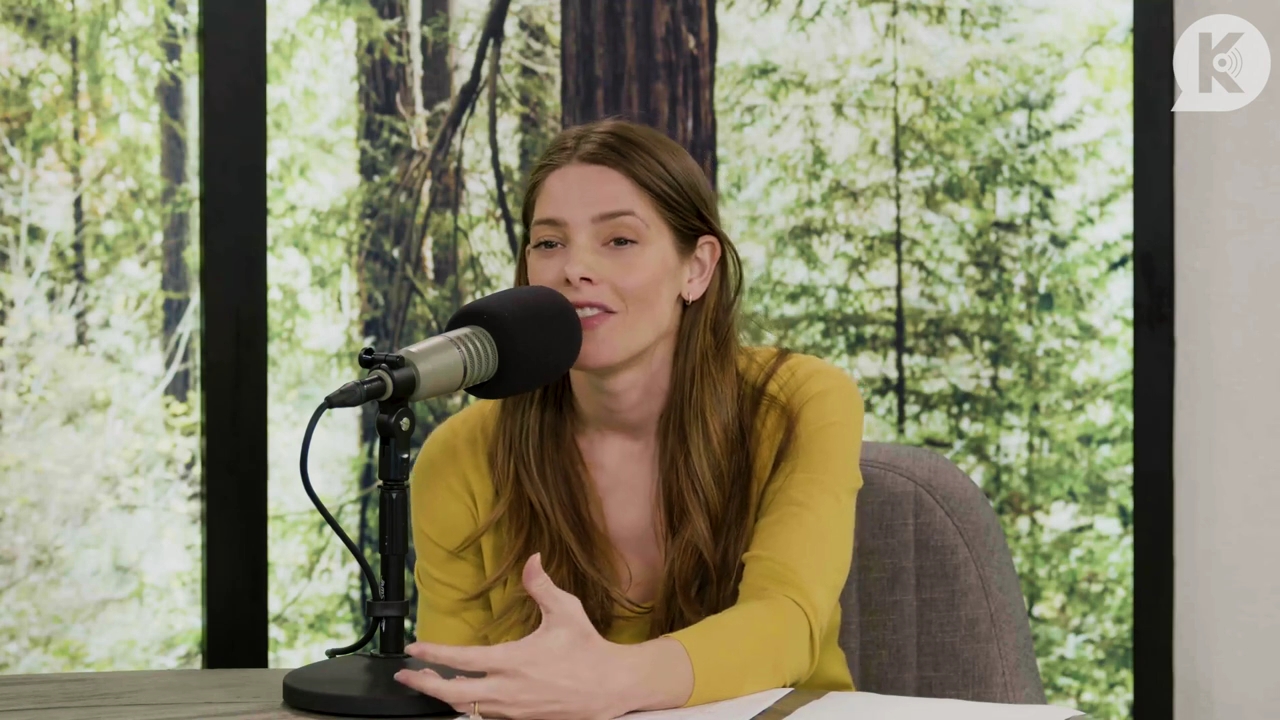 Ashley-Greene-dot-nl_TheTwilightEffect-Aflevering7NewMoonRewatchPart2of3-1360.jpg Ashley-Greene-dot-nl_TheTwilightEffect-Aflevering7NewMoonRewatchPart2of3-1360.jpg