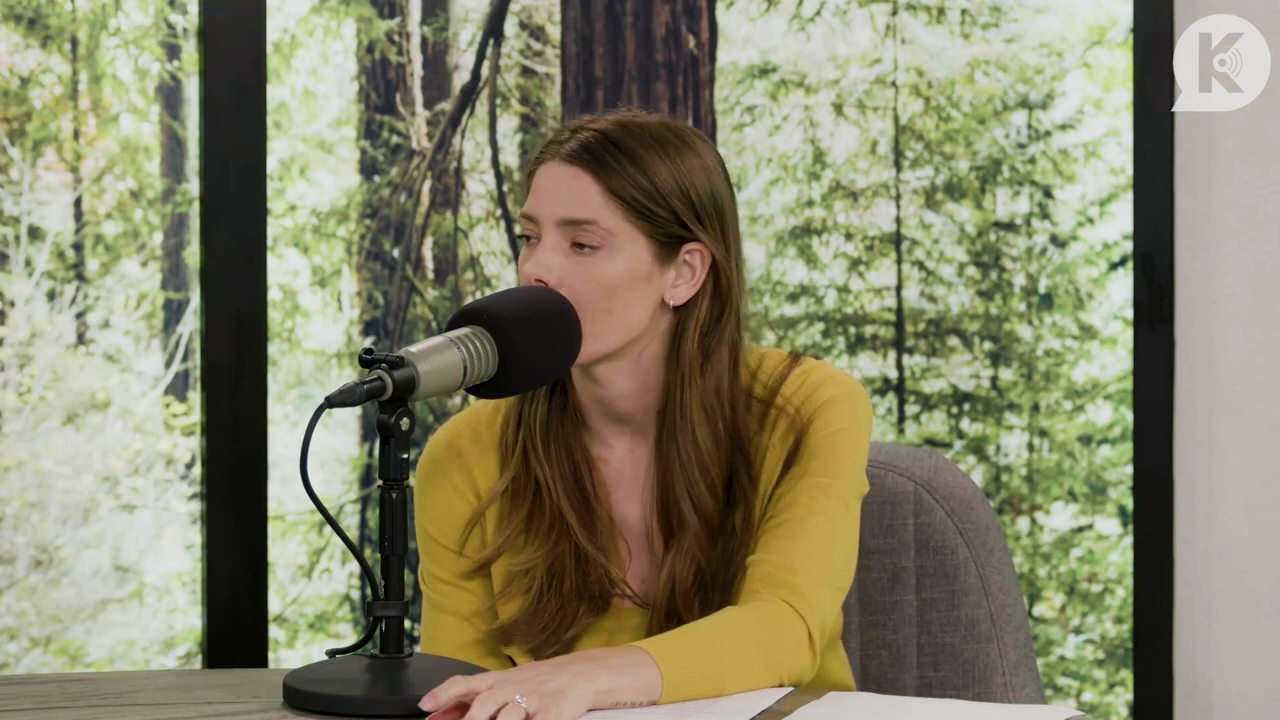 Ashley-Greene-dot-nl_TheTwilightEffect-Aflevering7NewMoonRewatchPart2of3-1391.jpg Ashley-Greene-dot-nl_TheTwilightEffect-Aflevering7NewMoonRewatchPart2of3-1391.jpg