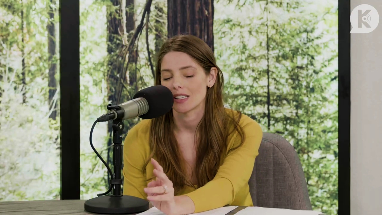 Ashley-Greene-dot-nl_TheTwilightEffect-Aflevering7NewMoonRewatchPart2of3-1420.jpg Ashley-Greene-dot-nl_TheTwilightEffect-Aflevering7NewMoonRewatchPart2of3-1420.jpg